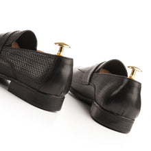 Load image into Gallery viewer, The Noir Weaved Loafers - Black