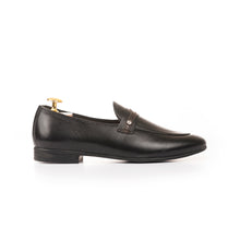 Load image into Gallery viewer, Two-Toned Grain Leather Buckle Loafers - Black