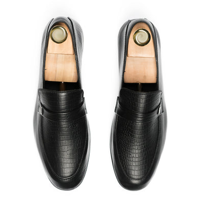 Crocodile-Textured Comfort Loafers - Black