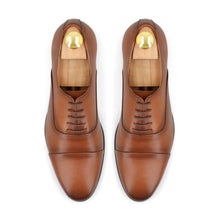 Load image into Gallery viewer, Classic Leather Oxfords - Tan