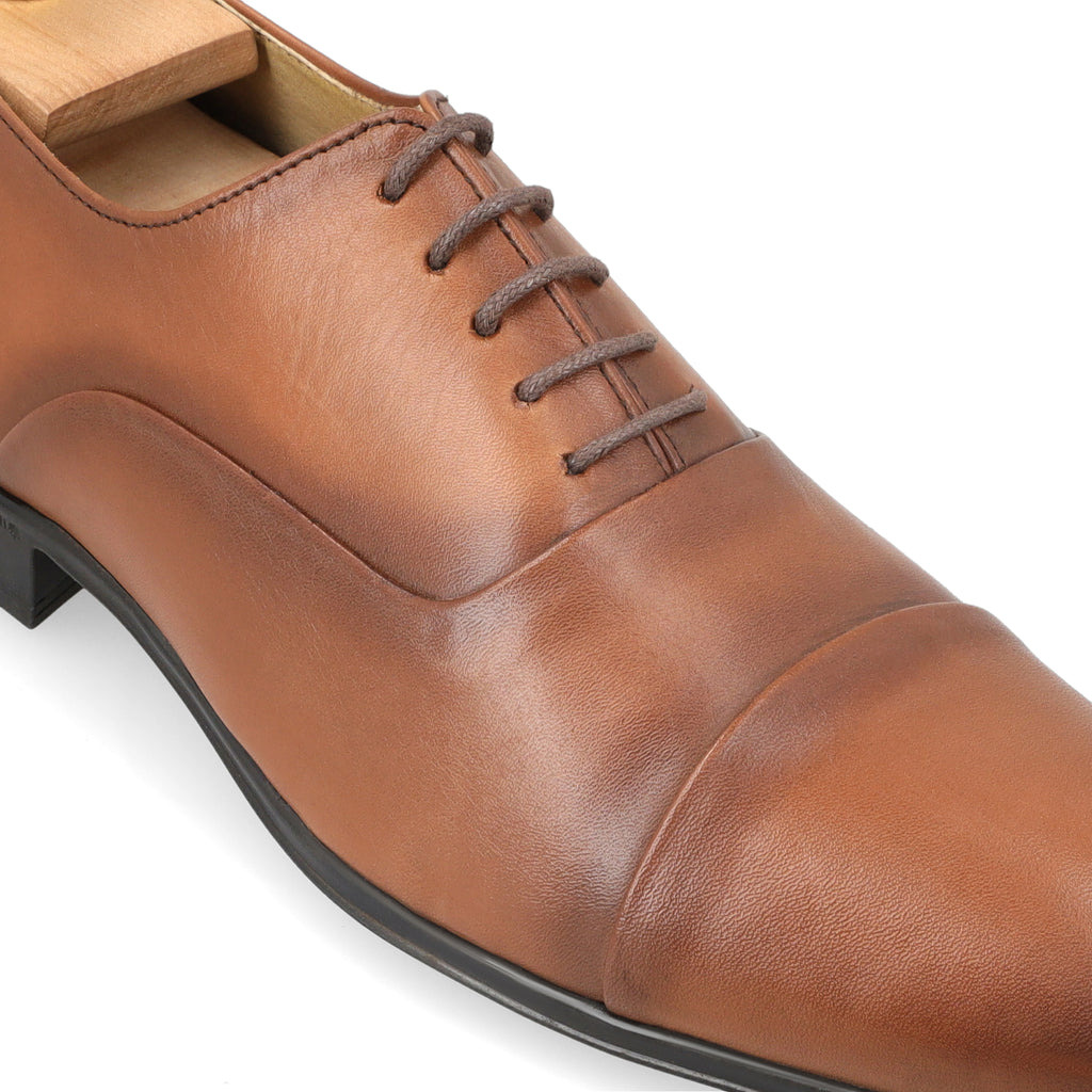 Classic Leather Oxfords - Tan