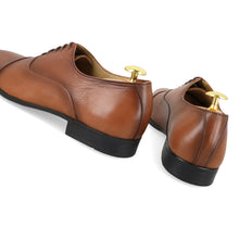 Load image into Gallery viewer, Classic Leather Oxfords - Tan