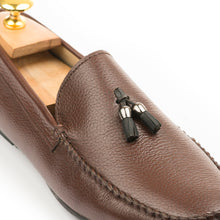 Load image into Gallery viewer, Milled Leather Tassle Moccasins - Brown