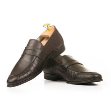 Load image into Gallery viewer, Signature Penny Loafers - Brown