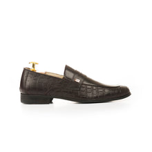 Load image into Gallery viewer, Signature Penny Loafers - Brown