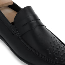 Load image into Gallery viewer, Penny Strapped Moccasins - Black