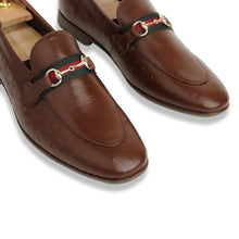 Load image into Gallery viewer, Regal Horse-Bit Buckled Loafers - Brown