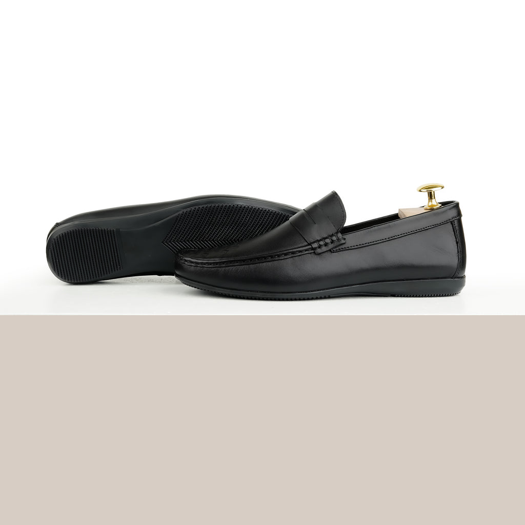 Penny Strapped Moccasins - Black