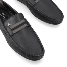 Load image into Gallery viewer, Strapped Black Moccasins