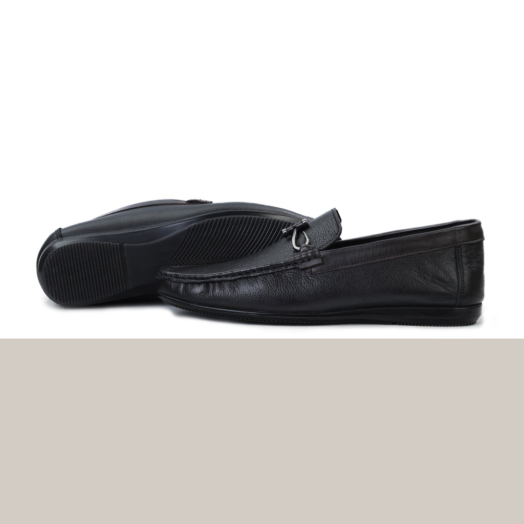 Sleek Contrast Leather Moccasins - Black