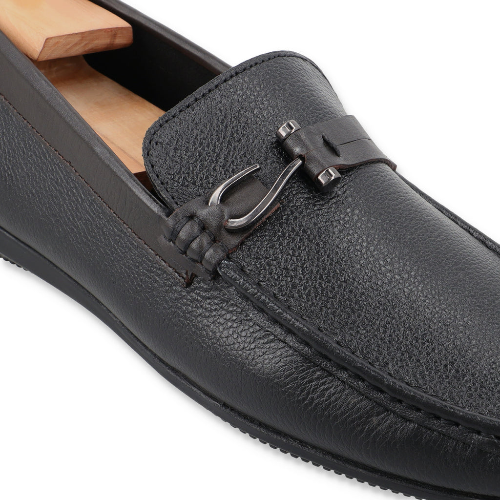 Sleek Contrast Leather Moccasins - Black