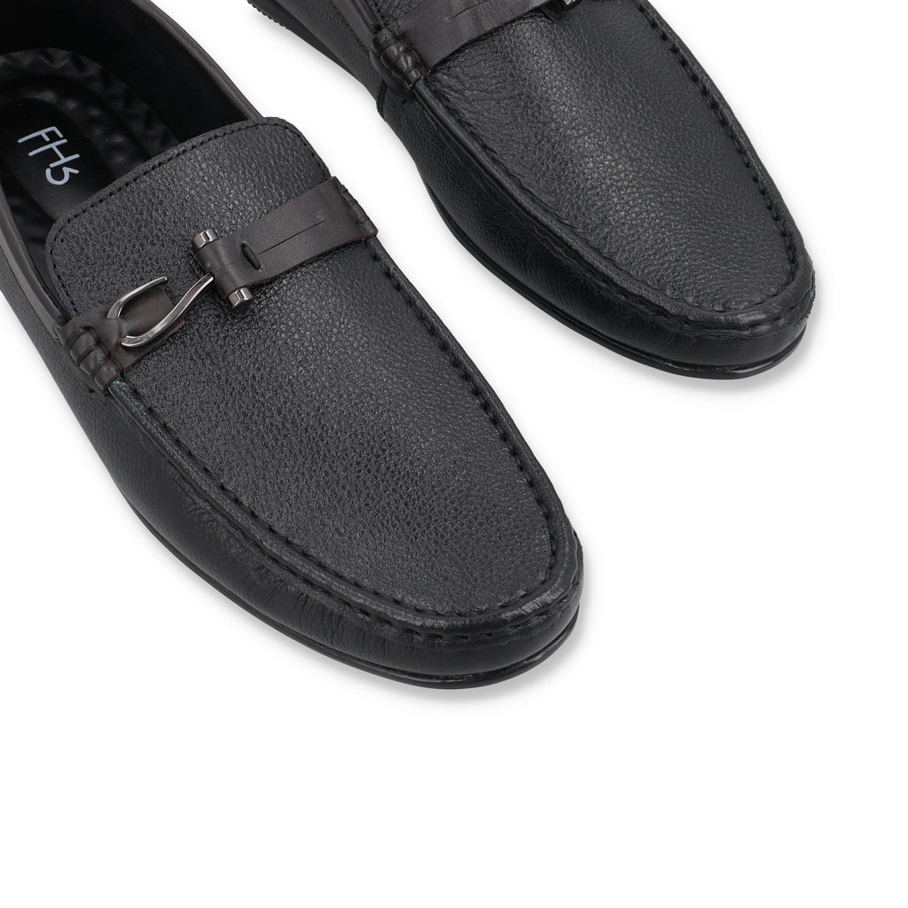 Sleek Contrast Leather Moccasins - Black