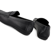 Load image into Gallery viewer, Penny Strapped Moccasins-Black