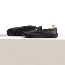 Load image into Gallery viewer, Twisted Rope Moccasins - Black