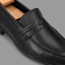 Load image into Gallery viewer, Minimalist Leather Loafers-Black