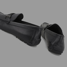 Load image into Gallery viewer, Metallic Cross-Buckled Mocassins-Black