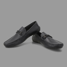 Load image into Gallery viewer, Metallic Cross-Buckled Mocassins-Black