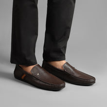 Load image into Gallery viewer, Classic Band-Strapped Moccasins-Brown