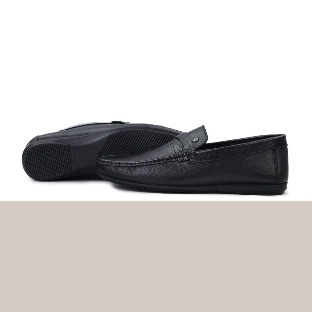 Classic Cross Stripped Moccasins - Black