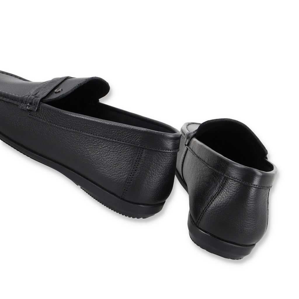 Classic Cross Stripped Moccasins - Black