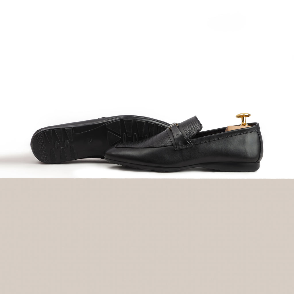 Bold Croc-Embossed Loafers - Black