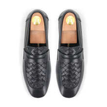 Load image into Gallery viewer, Weaved Patterned Loafers - Black