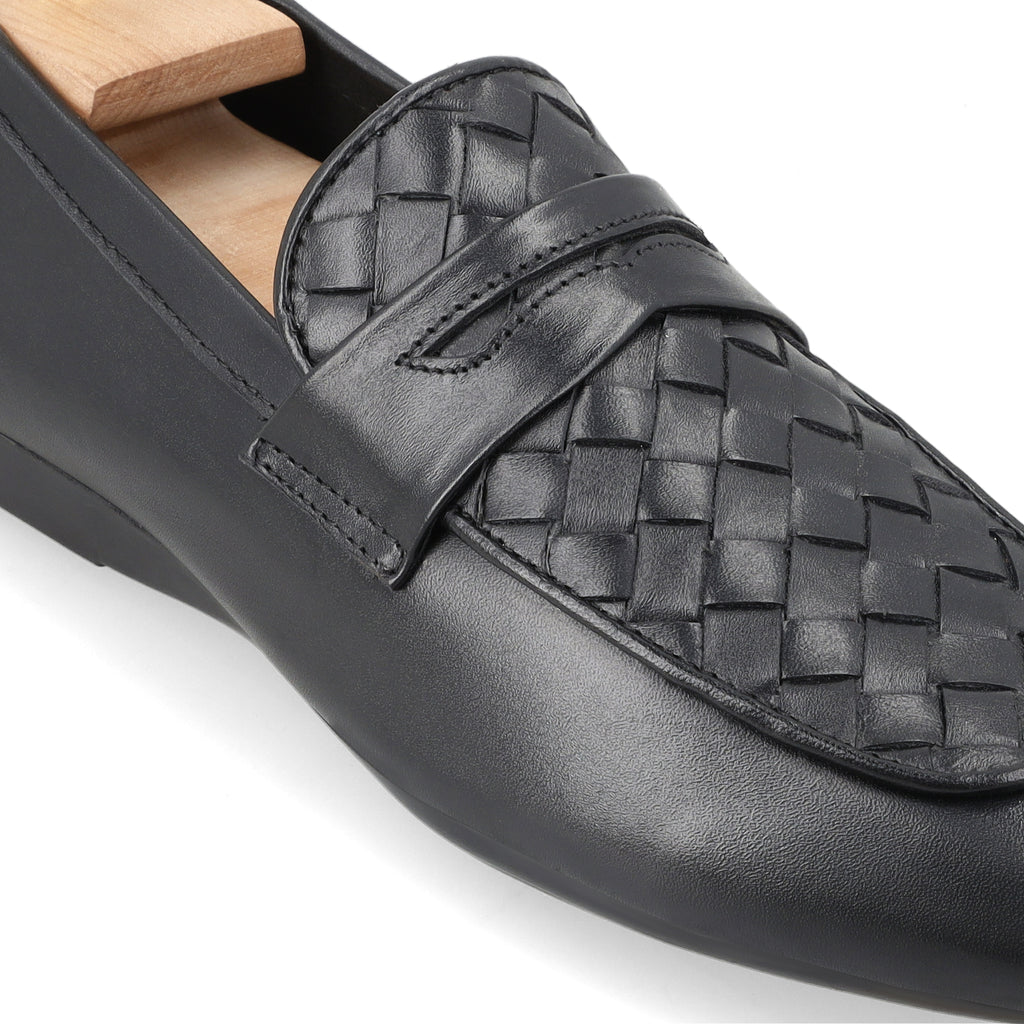 Weaved Patterned Loafers - Black