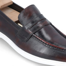 Load image into Gallery viewer, Two Tone Modern Penny Loafers - Maroon