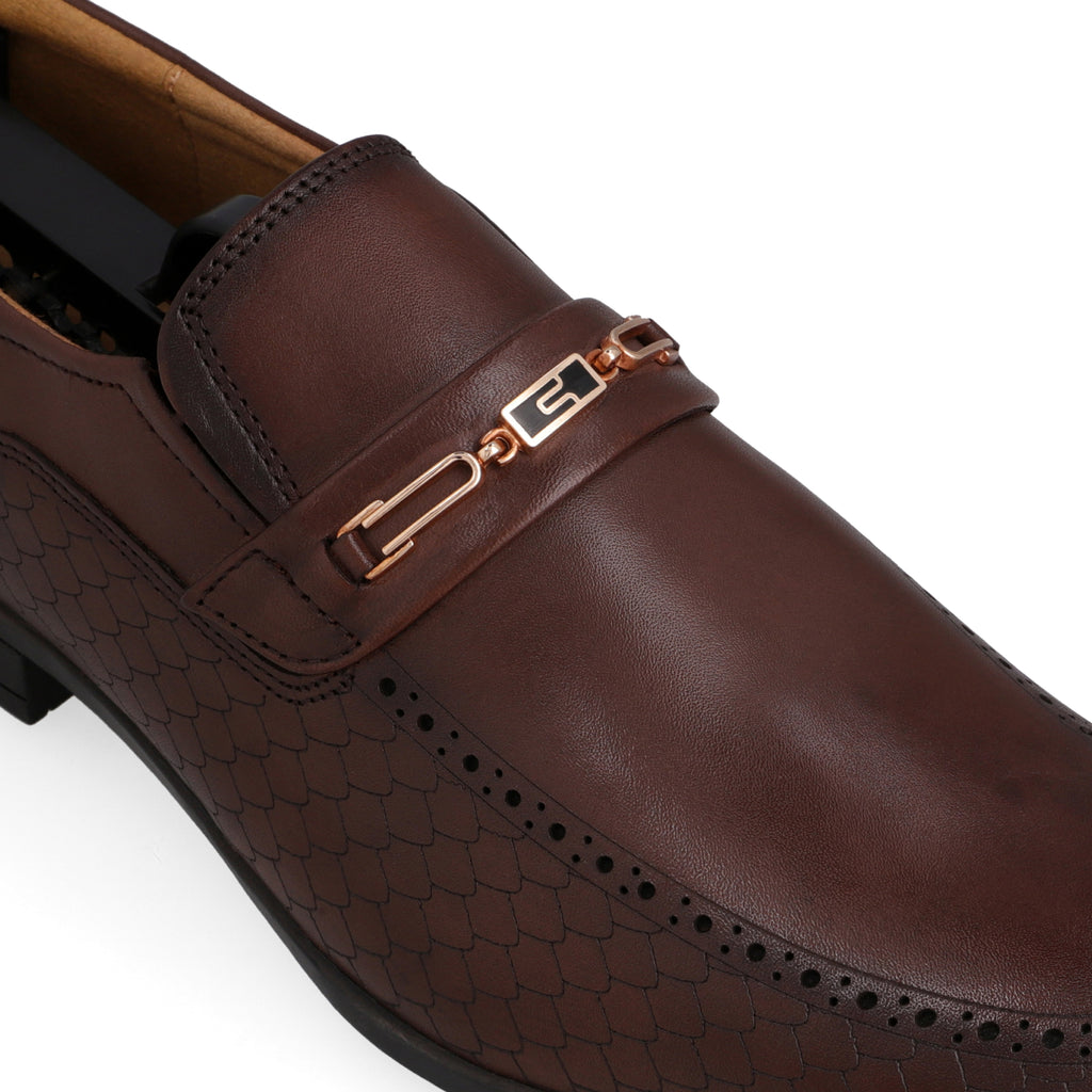 Scaled Sleek Buckled Loafers-Brown