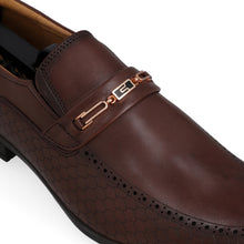 Load image into Gallery viewer, Scaled Sleek Buckled Loafers-Brown