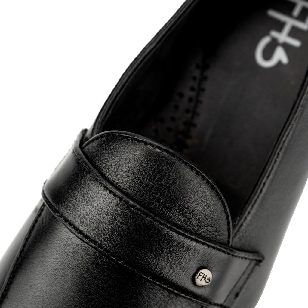 Tapered Strapped Loafers-BLK - FHS Official